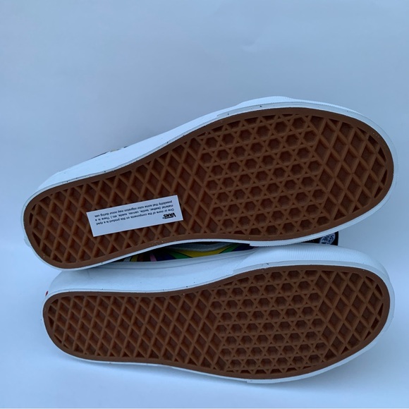 VANS Sk8-Hi Reissue Sneakers unisex Sz Men 5.5  Women 7 Black/ white/ multi - Picture 13 of 13